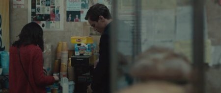 Бегущая от реальности (2016)